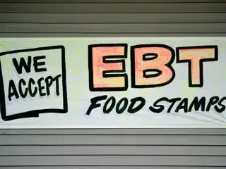 https://foodstampsnow.com/wp-content/uploads/2013/09/Stores-that-accept-EBT-320x240.jpg.webp?ezimgfmt=rs:332x269/rscb1/ng:webp/ngcb1